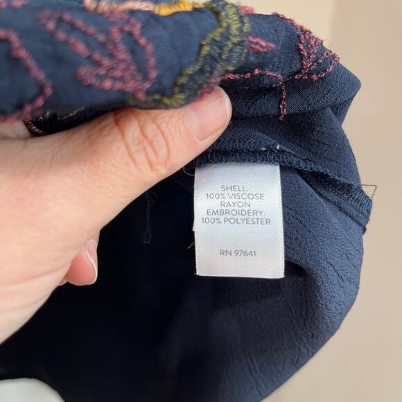 J.Jill Embroidered Floral Blouse L Petite Navy Long Sleeve Boho Artsy Top - Picture 7 of 7